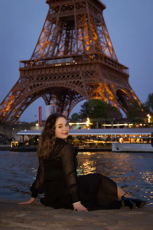 Photograph from the Leather jacket — day session in Paris by Anna