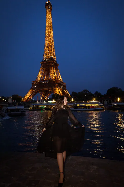 Photograph from the Leather jacket — day session in Paris by Anna
