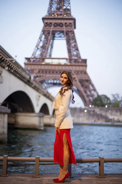 Photograph from the Blue dress — blossom session in Paris by Anna