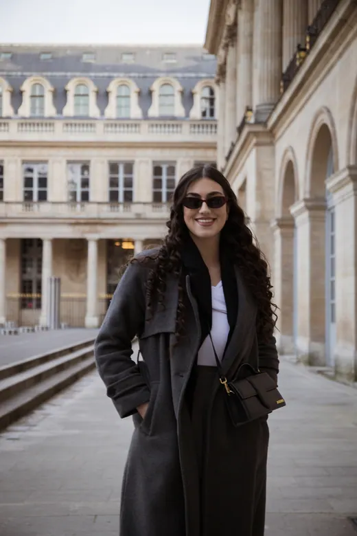 Photograph from the Long coat — Palais-Royal session in Paris by Anna