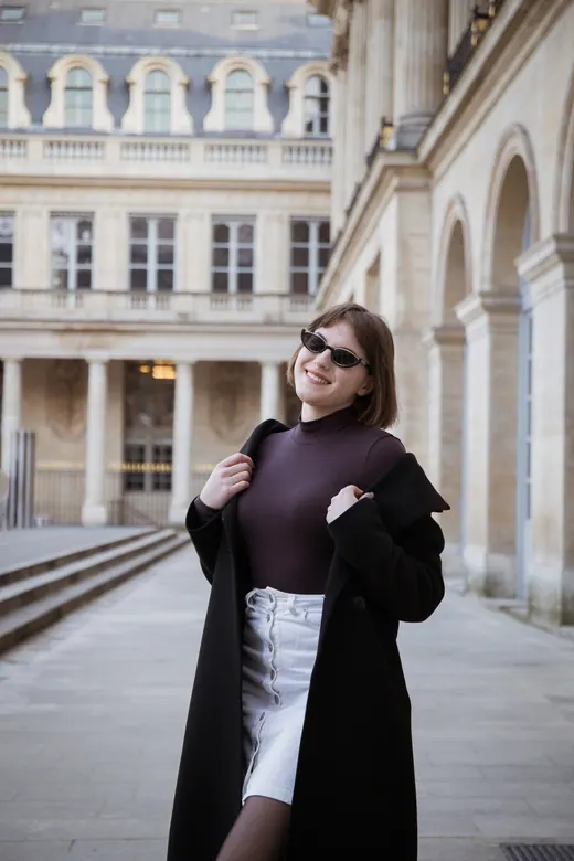 Photograph from the White skirt — Palais-Royal session in Paris by Anna