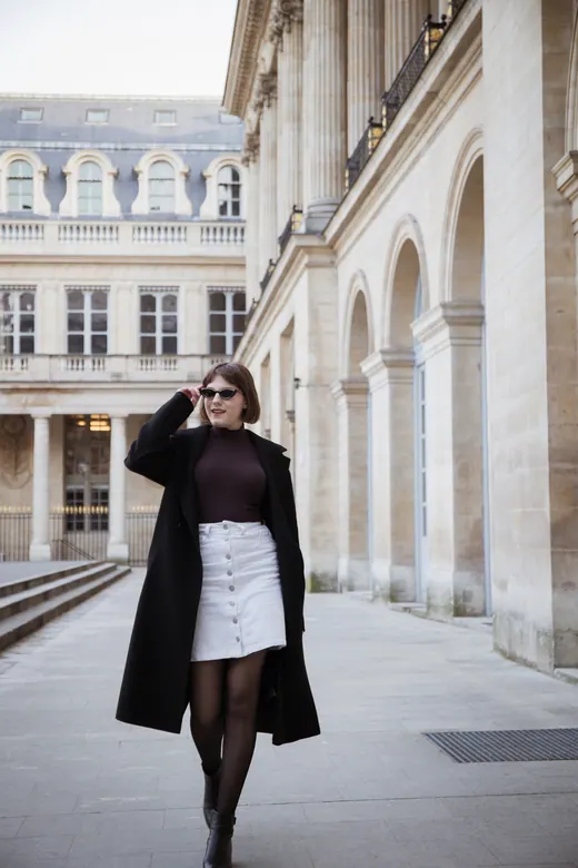 Photograph from the White skirt — Palais-Royal session in Paris by Anna