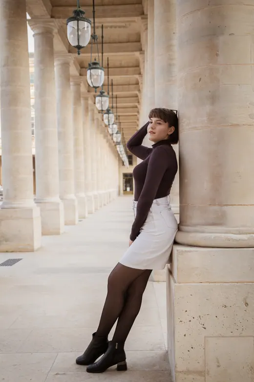 Photograph from the White skirt — Palais-Royal session in Paris by Anna