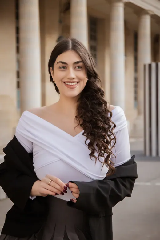Photograph from the Long coat — Palais-Royal session in Paris by Anna
