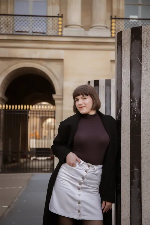 Photograph from the White skirt — Palais-Royal session in Paris by Anna