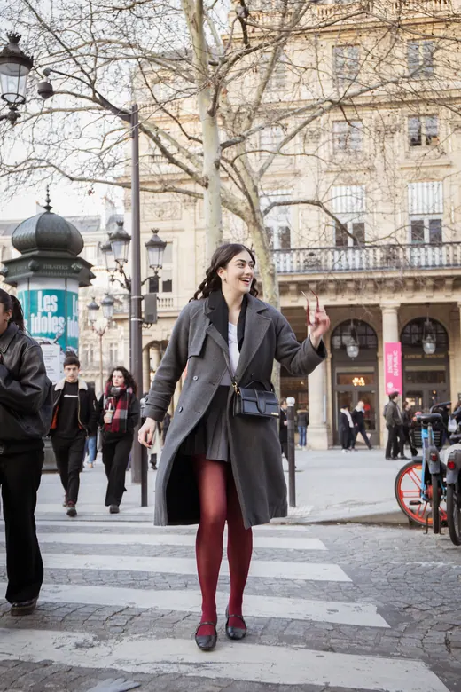 Photograph from the Long coat — Palais-Royal session in Paris by Anna