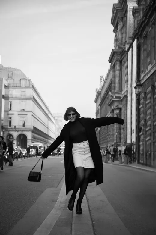 Solo portrait session in Paris by Anna