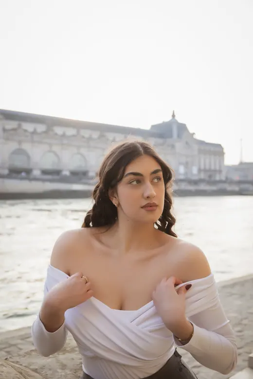 Photograph from the Long coat — Palais-Royal session in Paris by Anna