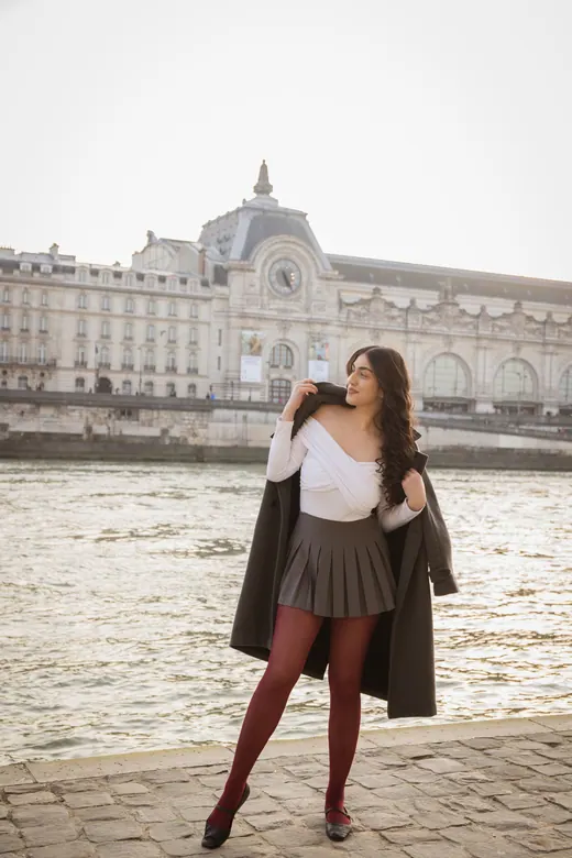 Photograph from the Long coat — Palais-Royal session in Paris by Anna