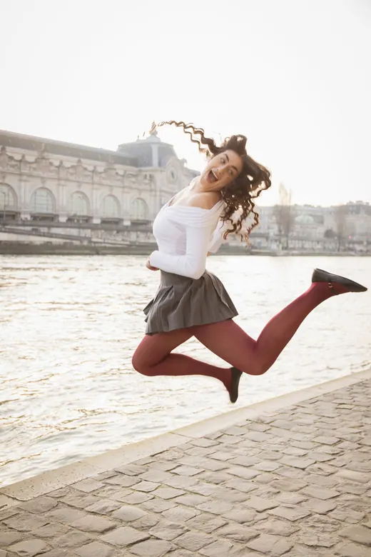 Photograph from the Long coat — Palais-Royal session in Paris by Anna