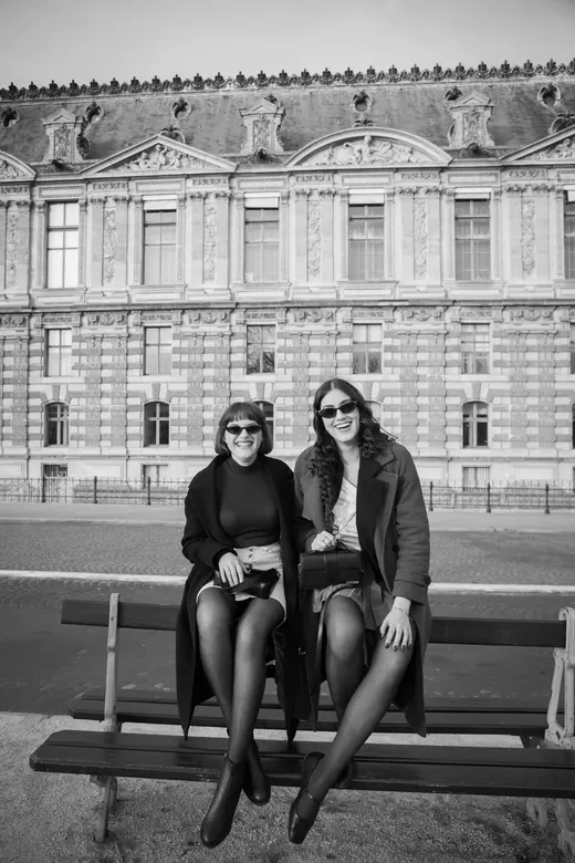 Photograph from the Long coat — Palais-Royal session in Paris by Anna