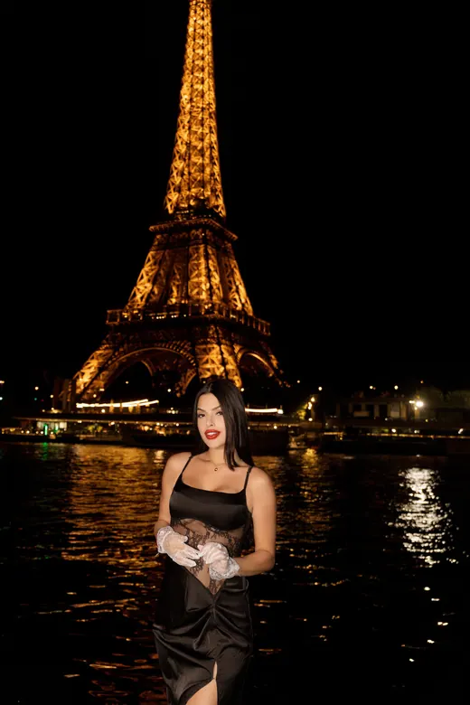 Photograph from the Black dress — Eiffel at night session in Paris by Anna