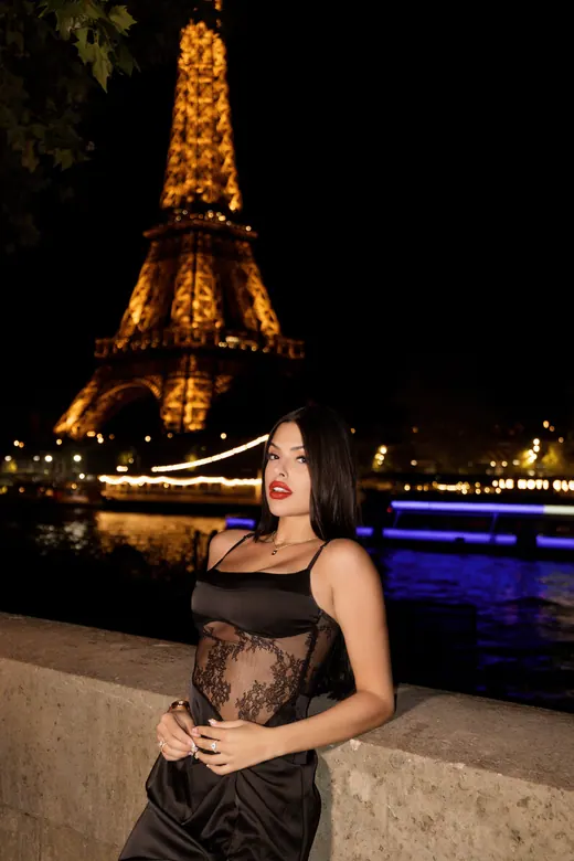 Photograph from the Black dress — Eiffel at night session in Paris by Anna