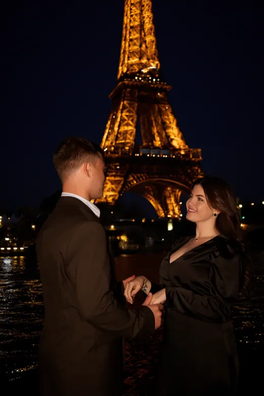 Photograph from the Proposal — Trocadéro session in Paris by Anna