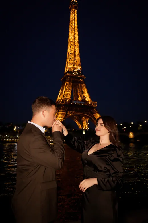 Photograph from the Proposal — Trocadéro session in Paris by Anna