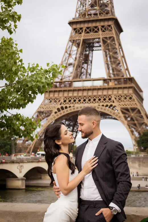 Photograph from the Wedding — gate, day session in Paris by Anna
