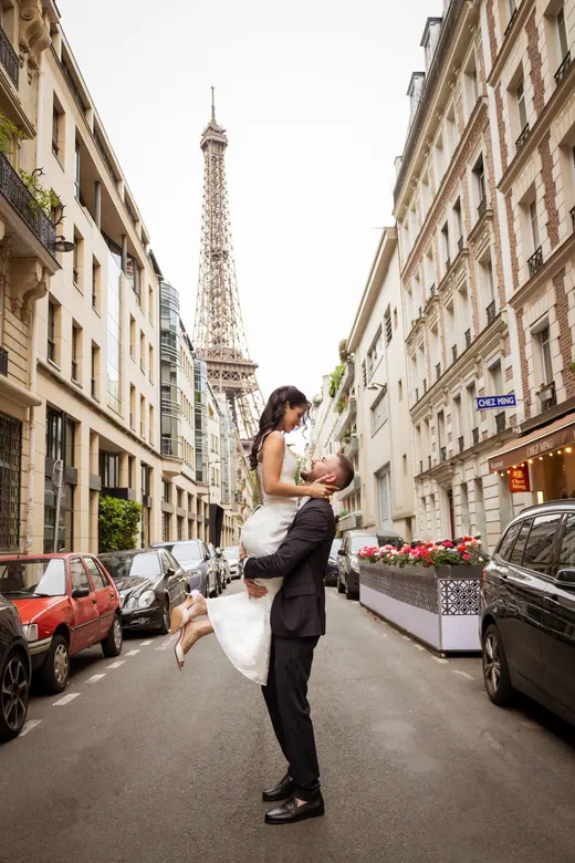 Wedding photography in Paris by Anna
